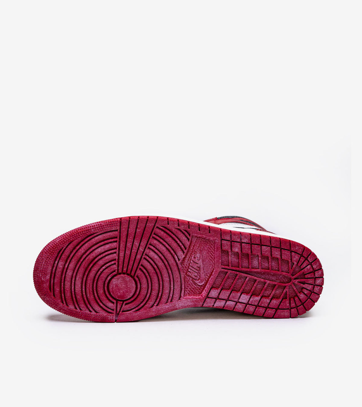 Air Jordan 1 Retro High OG — Chicago Lost and Found