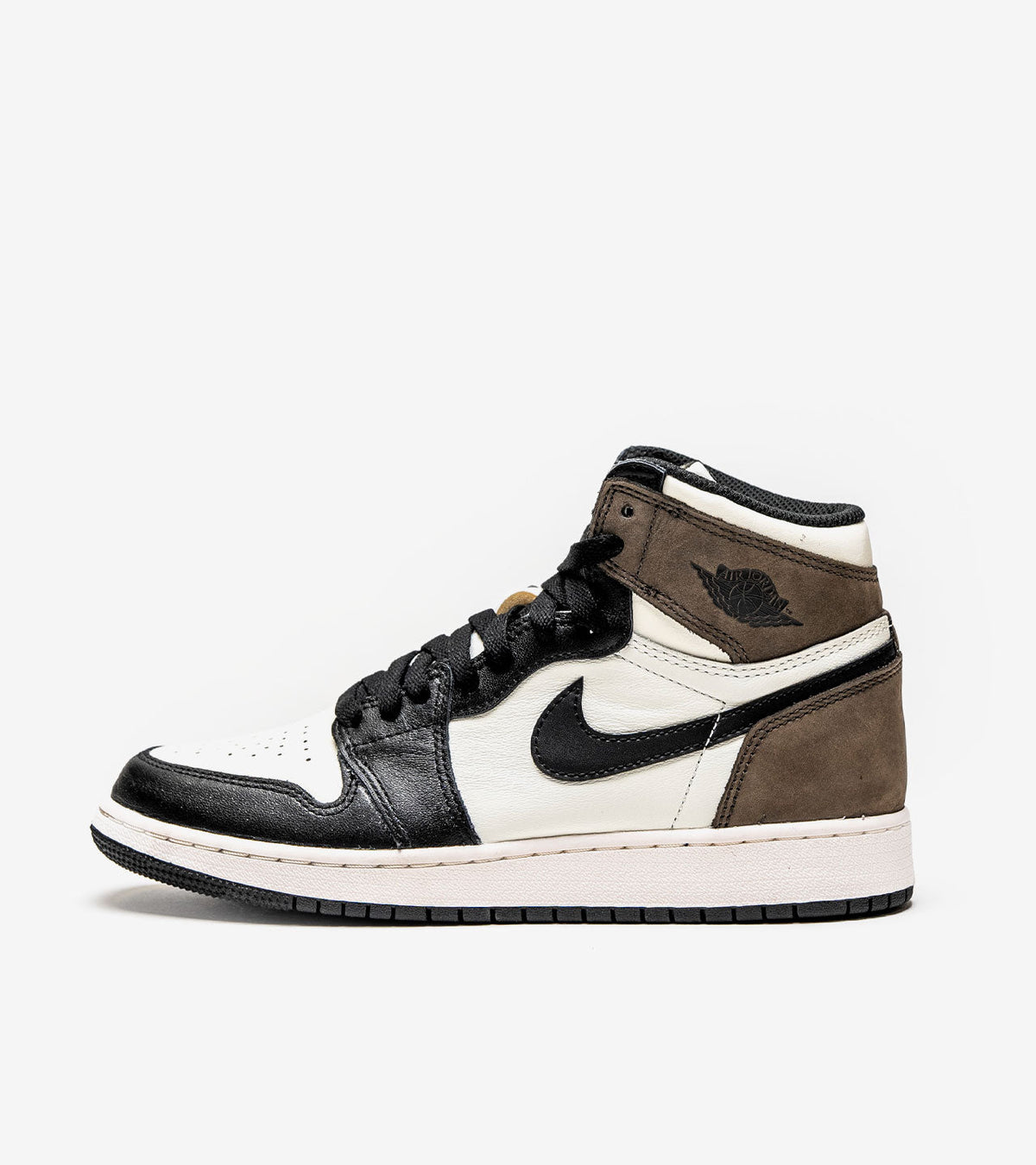 Air Jordan 1 Retro High OG – Dark Mocha (2020)