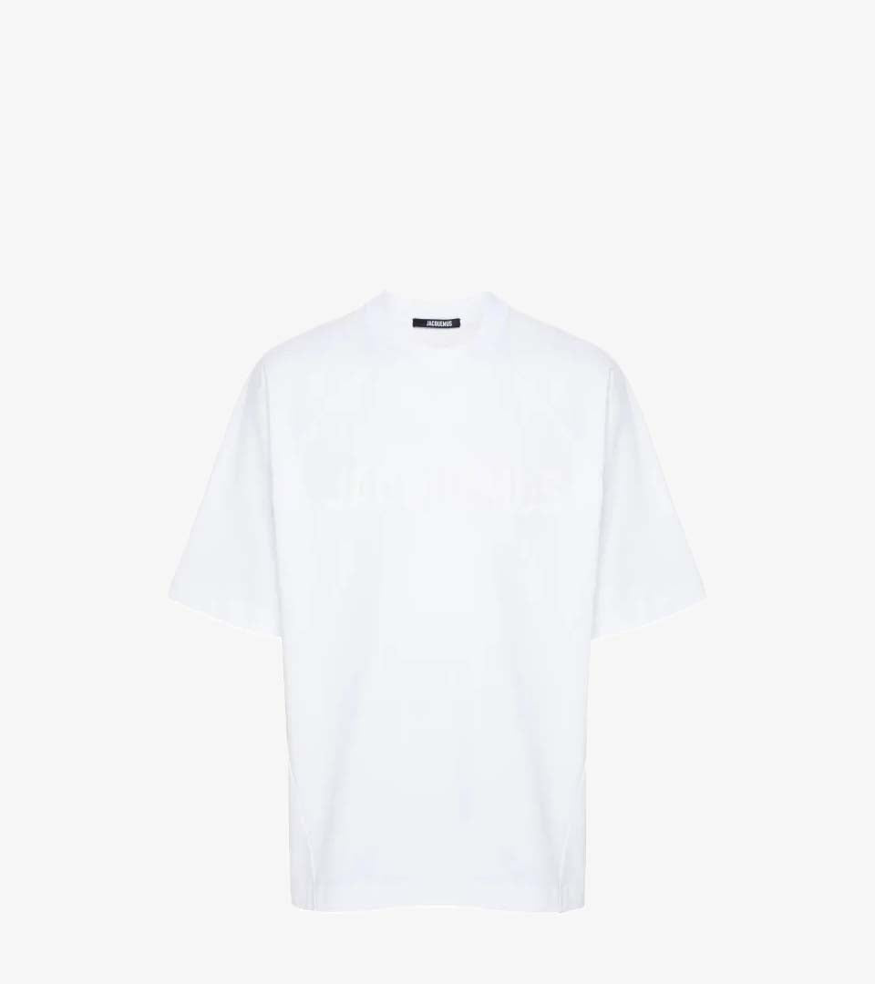 Jacquemus Le T-Shirt Typo White — Logo Oversize Blanc