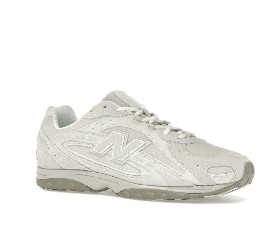 New Balance 204L Timberwolf — Sneaker Lifestyle Suède Cream & Beige (U204LMMC)