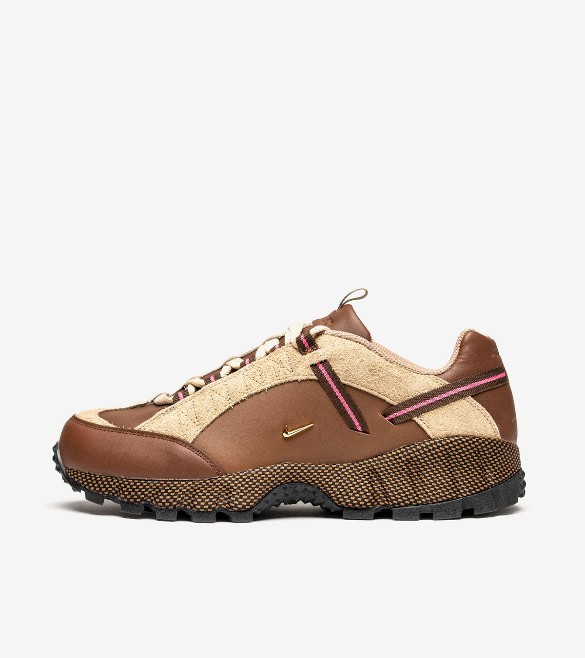 Nike Air Humara LX x Jacquemus — Ale Brown Gold (Femme)