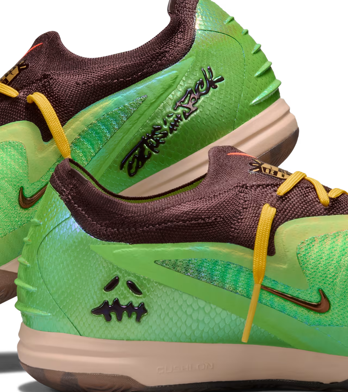 Nike Phantom 6 Low Elite IC SE × Travis Scott – Édition Spéciale Moins de 100€