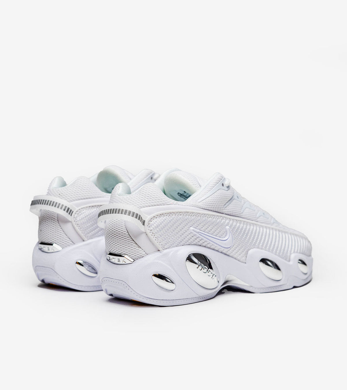 Nike x NOCTA Glide Drake White Chrome — Sneaker Blanc/Chrome