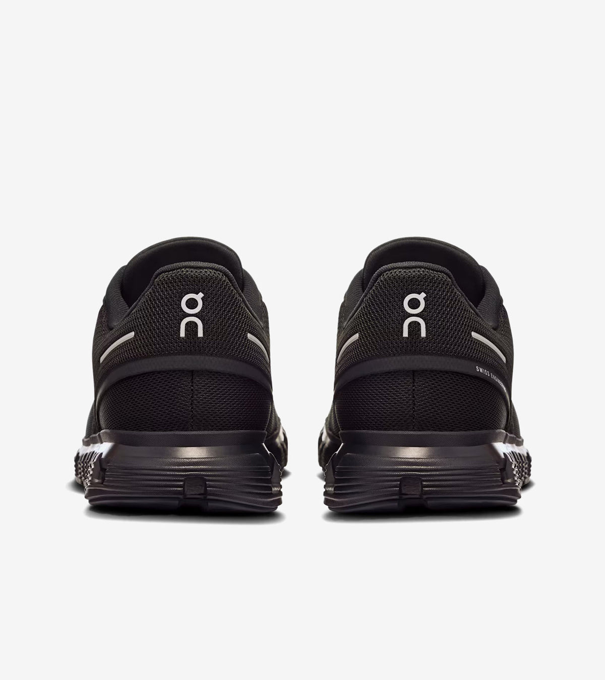 On Running Cloud 5 All Black – Sneaker Urbaine Tout Noir (Moins de 200€)