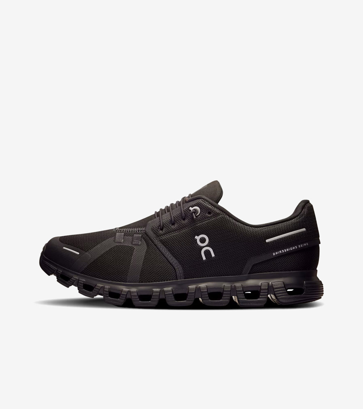 On Running Cloud 5 All Black – Sneaker Urbaine Tout Noir (Moins de 200€)
