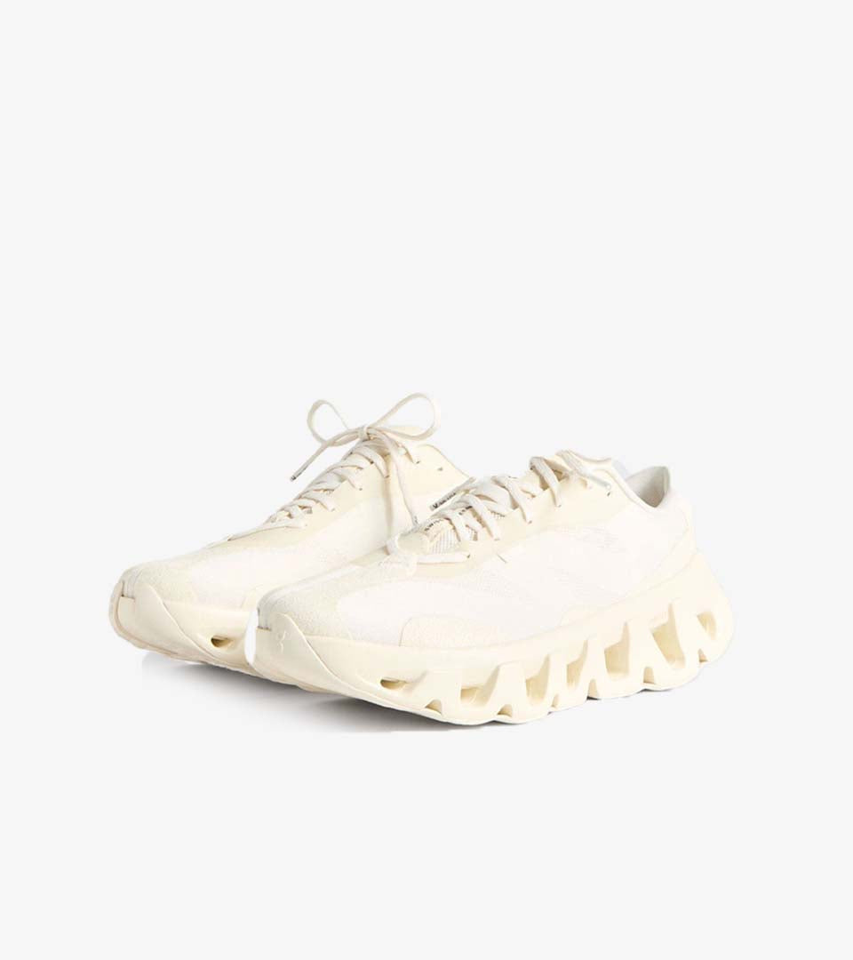 On Running Cloudtilt x Kith "Tofu" — Collaboration K-Tech 1