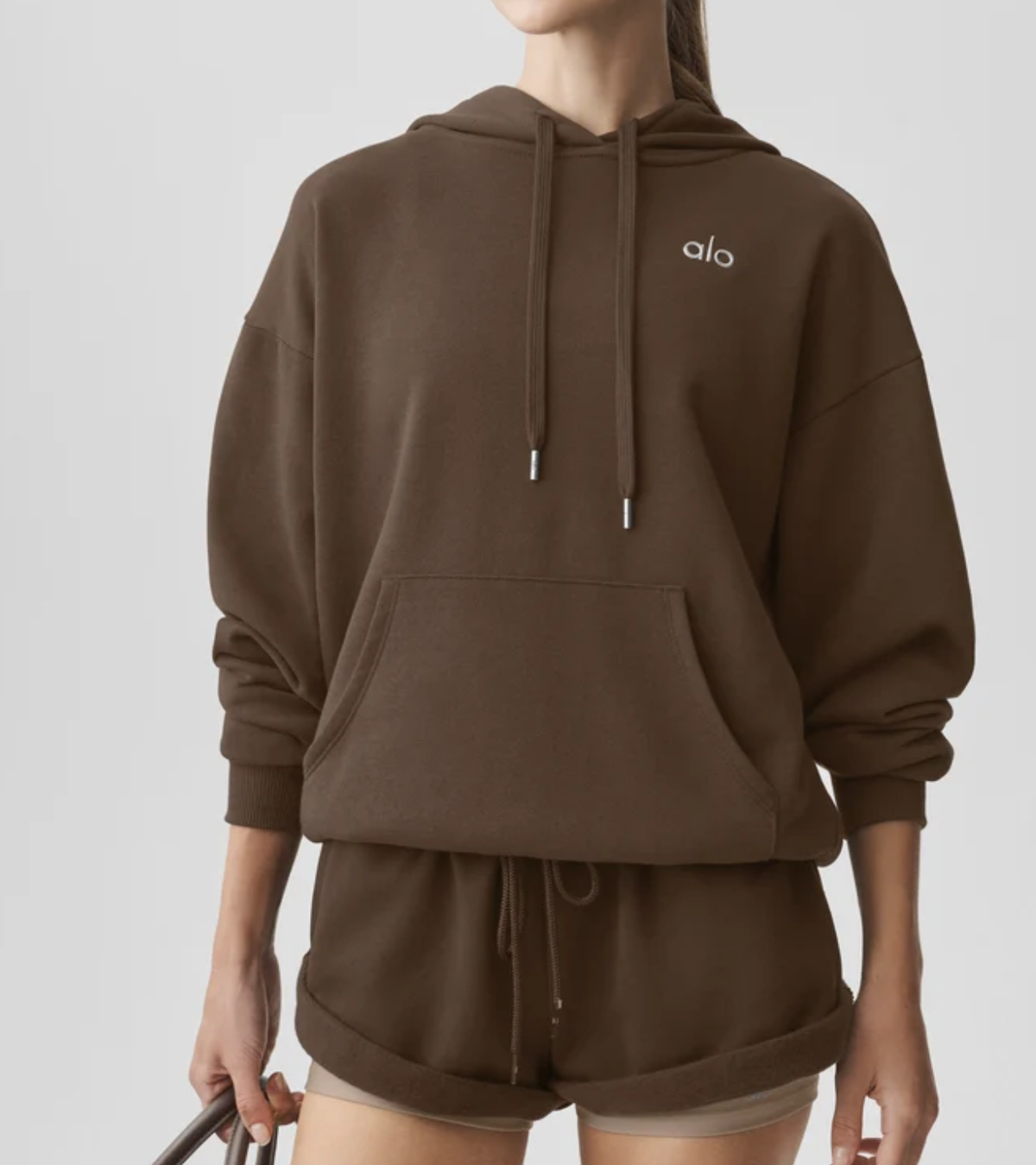 Alo Yoga Hoodie Espresso – Sweat à capuche minimaliste moins de 200€